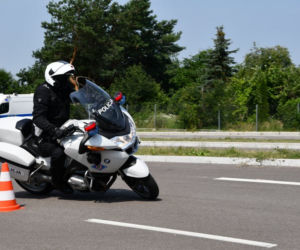 Białystok. Szkolenie policyjnych motocyklistów