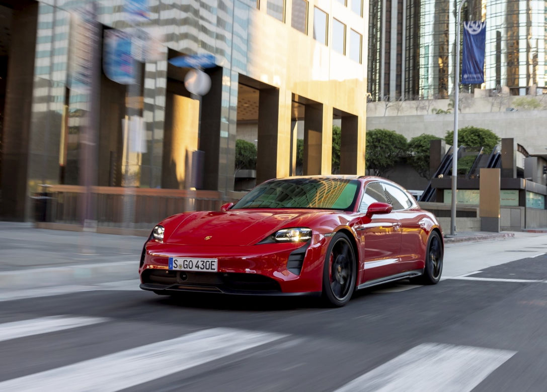 Porsche Taycan GTS Sport Turismo