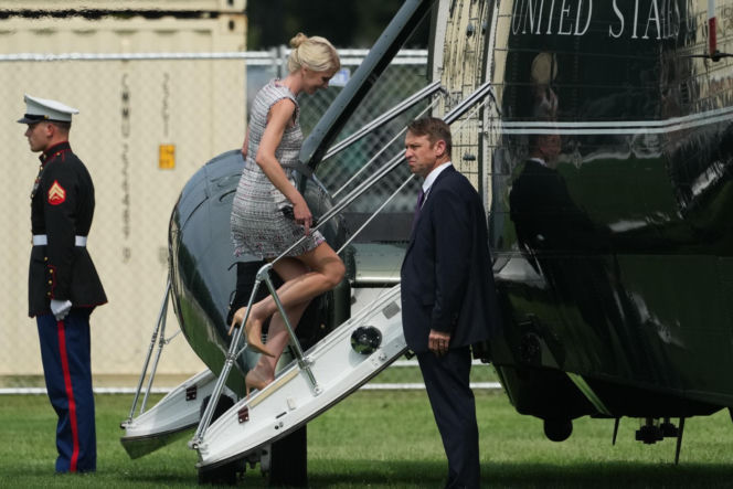Plotkują o romansie Trumpa z młodą blondynką! Asystentka na celowniku
