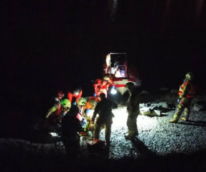 Strażacy uratowali mężczyznę tonącego w jeziorze