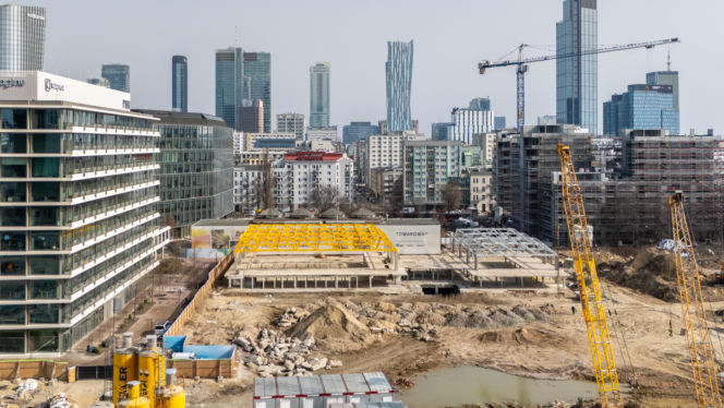 Budowa wieżowca AFI Tower w kompleksie Towarowa22