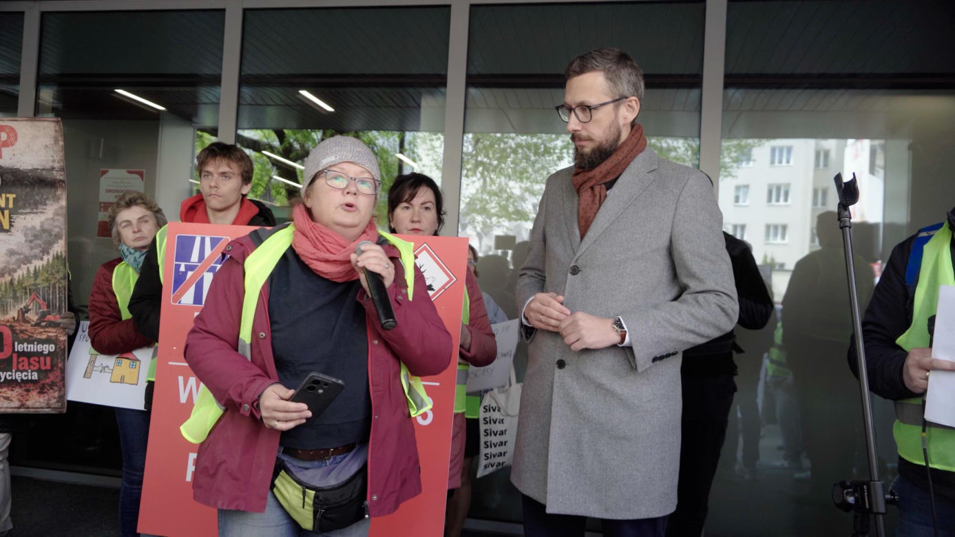 Dramat setek rodzin pod Warszawą! Nowa autostrada zburzy ich domy?! „Żyjemy na bombie”