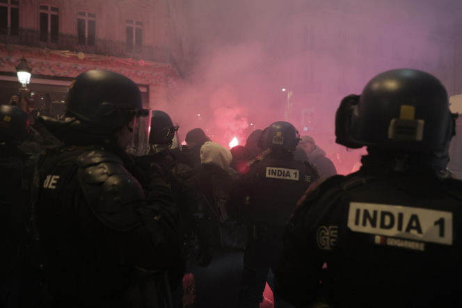 Paryż po meczu Francja Maroko podczas mistrzostw świata FIFA Katar 2022