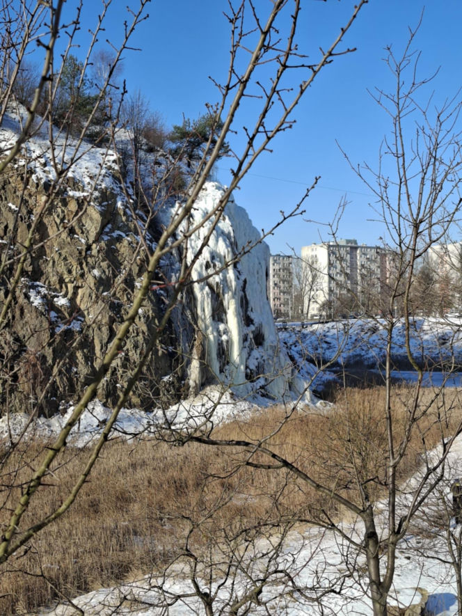 Kielce. Lodospad na Kadzielni