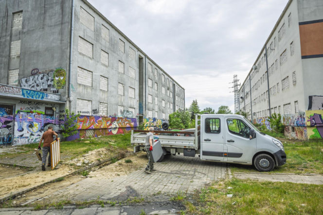 Koniec „warszawskiego getta”. To osiedle zniknie z mapy do końca roku!