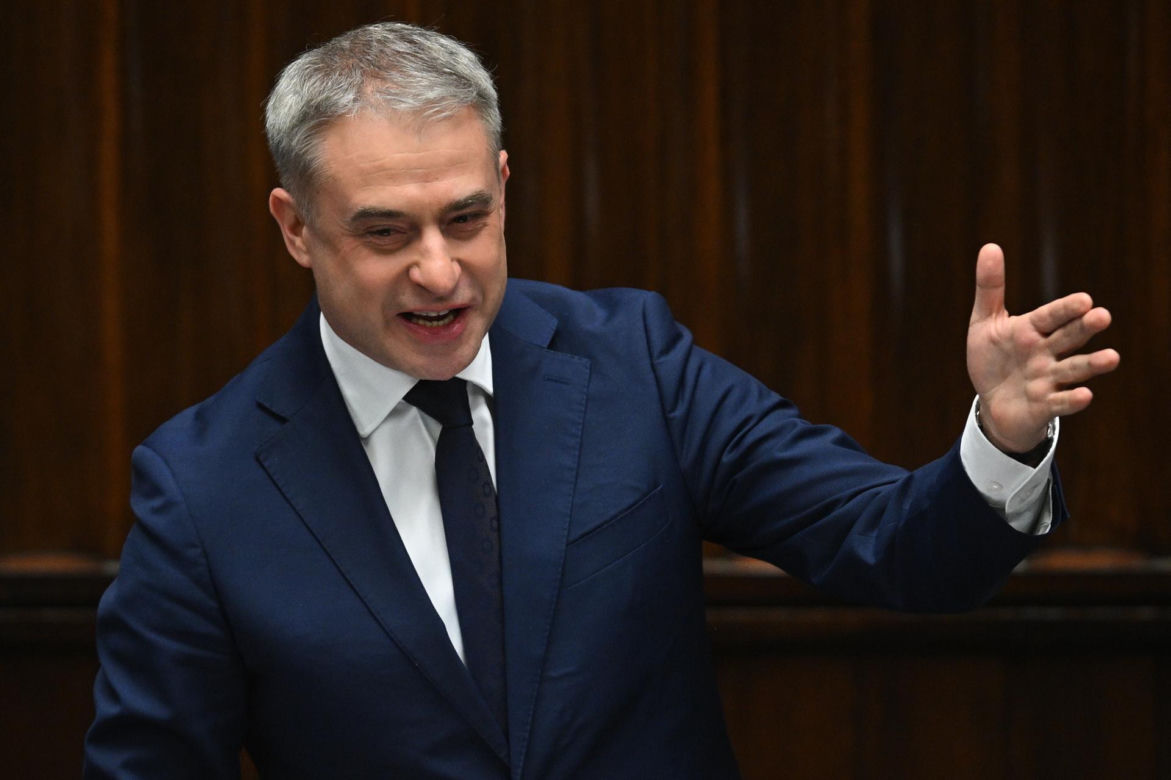 Sikroski bez hamulców do Macierewicza: Antek świrze!