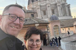 Telus poleciał do Watykanu pomodlić się za dobre zakończenie sprawy z aferą z CPK w tle. Zabrał też żonę Małgorzatę