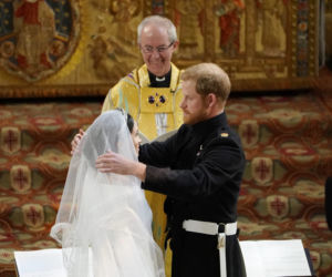 Meghan Markle została pisarką! Pisze wiersze i książki o Harrym
