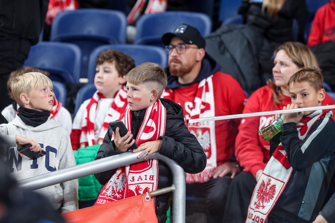 Kibice na meczu Polska -Nowa Zelandia na Stadionie Śląskim