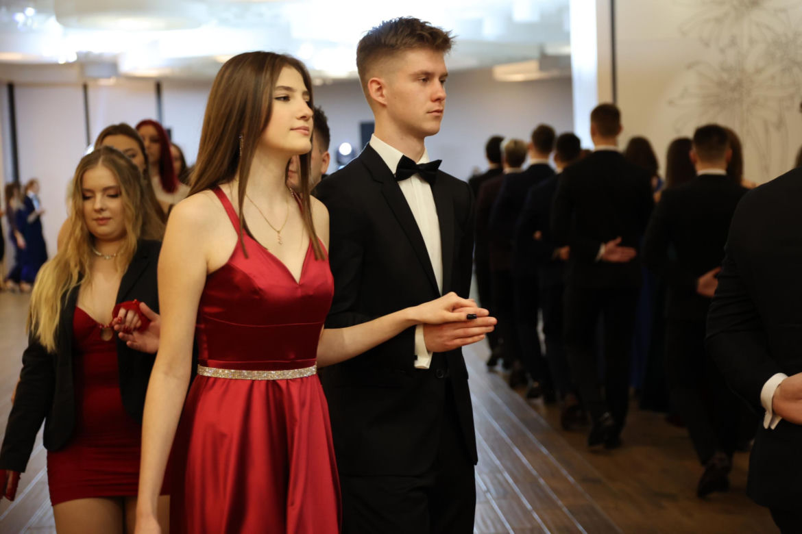 Studniówka Zespołu Szkół Elektronicznych w Lublinie. Tak bawią się tegoroczni maturzyści! 