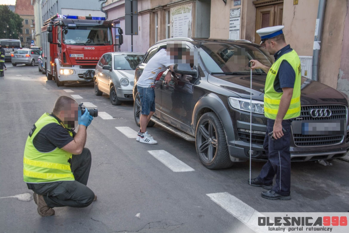 Dziecko wpadło pod samochód w Oleśnicy