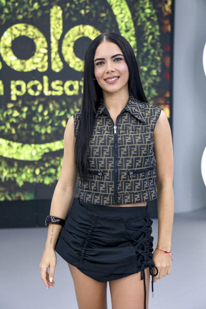 Krzysztof Zalewski na wakacjach w towarzystwie 16 lat młodszej piosenkarki. Nowa para w polskim show-biznesie?