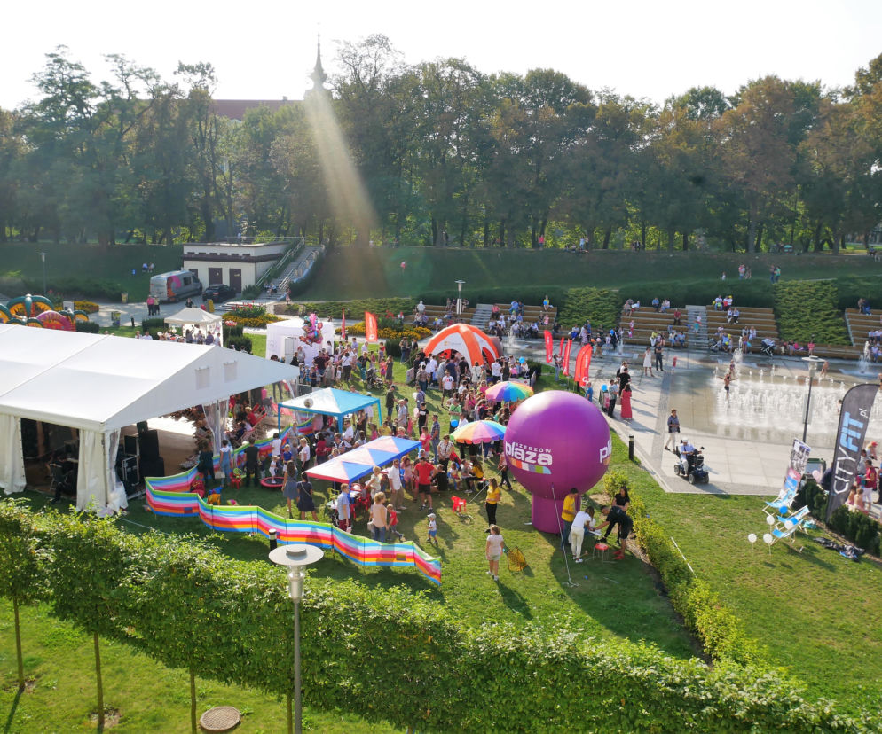 CH Plaza