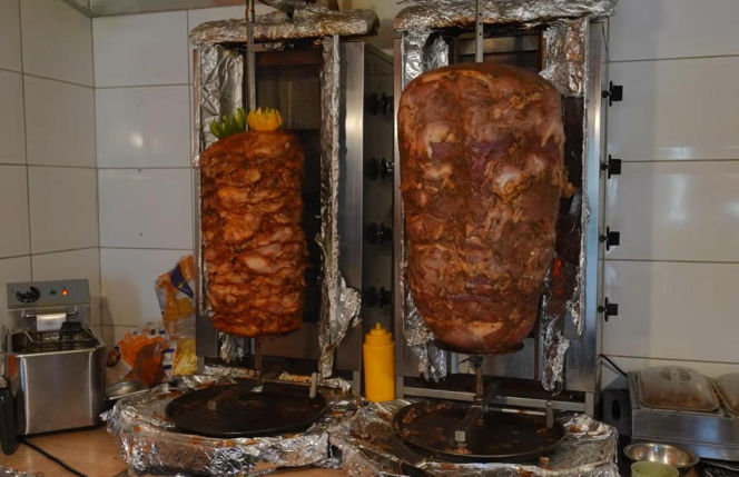 Książulo odwiedził Pasza Kebab i zjadł maczugę Pameli