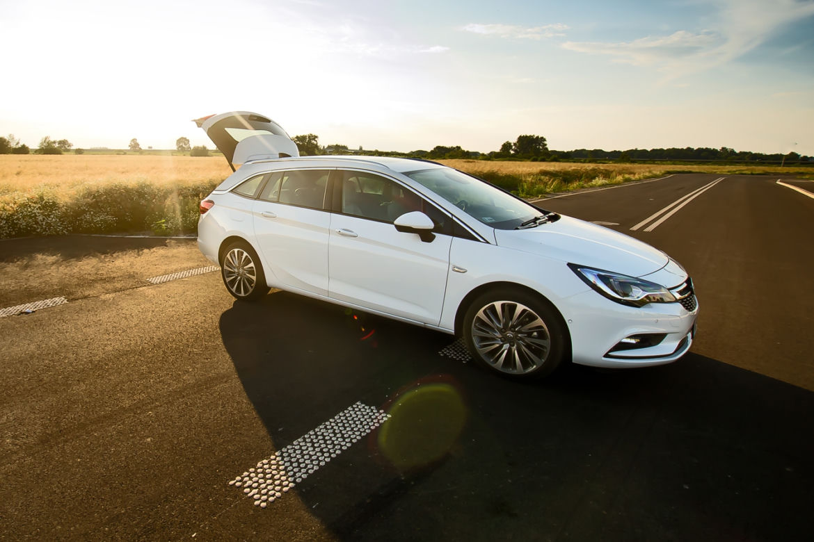 Opel Astra Sports Tourer 1.6 CDTi BiTurbo Elite