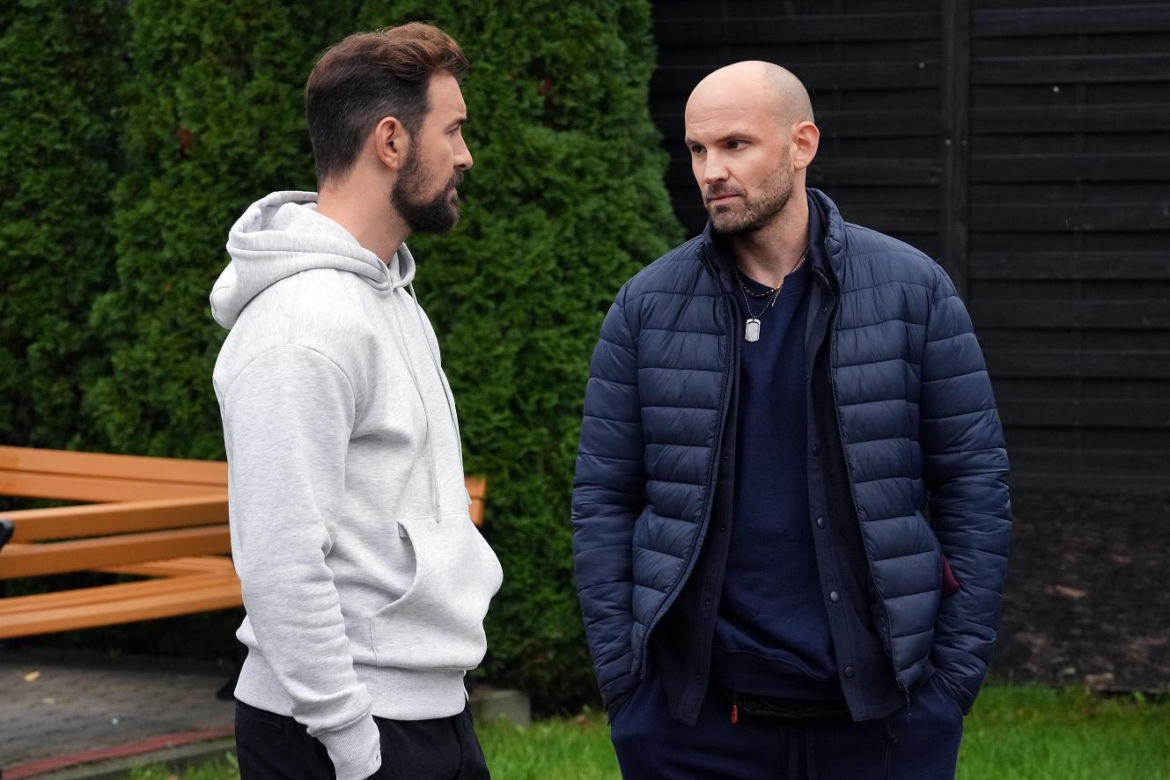 Barwy szczęścia odc. 2978: Marcin Kodur (Oskar Stoczyński), Adamski (Ludwik Borkowski)
