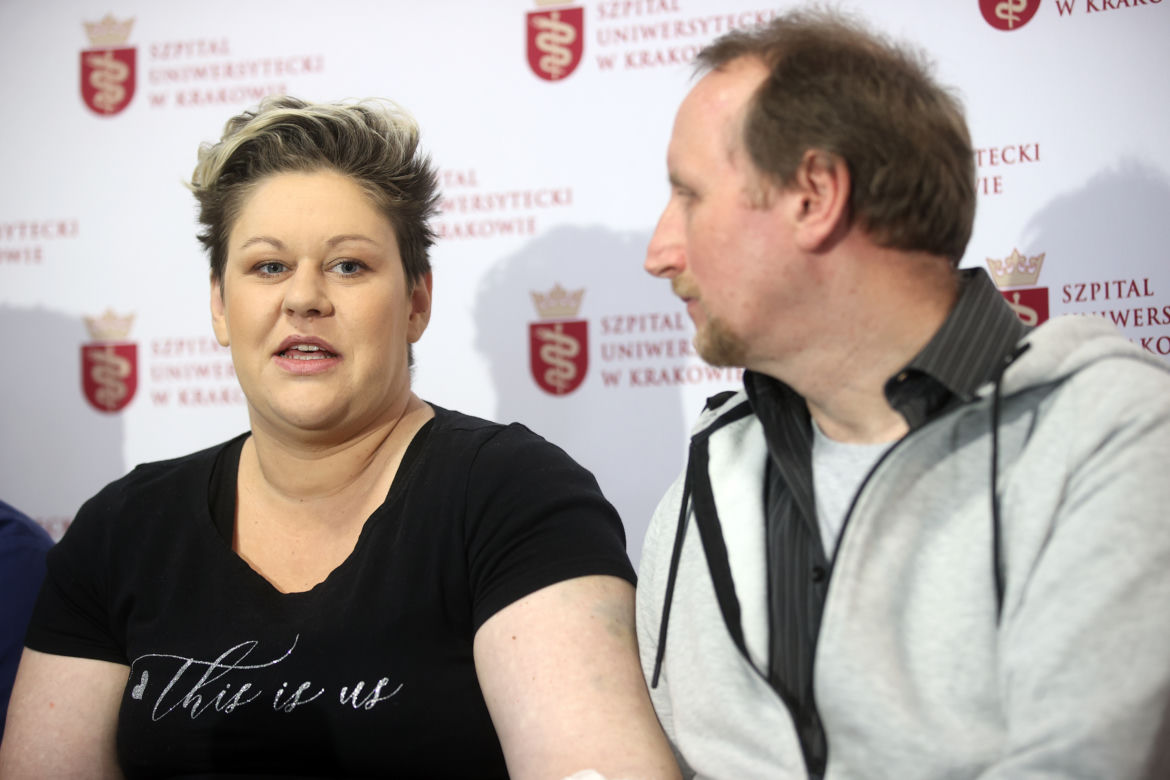 Kolejna dziewczyna z pięcioraczków jest już w domu