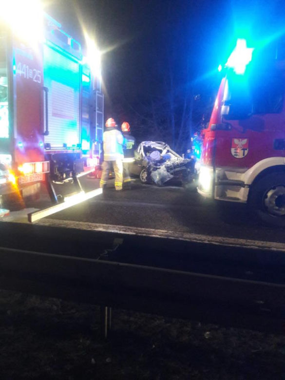 Na chwil obecna holownik udrażnia drogę dziękuję Nie mamy pojęcia ile to potrwa