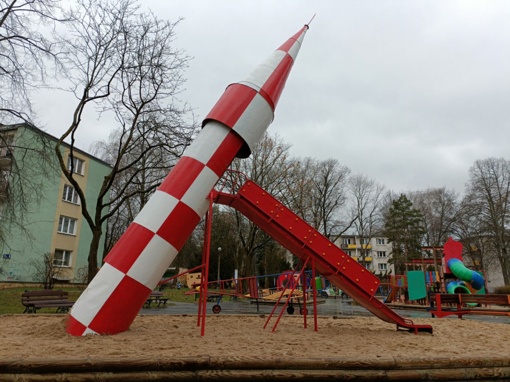 Rakieta na LSM zmieniła barwy