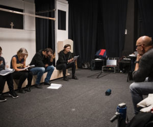 Przygotowania spektaklu Legendy ziemi świętokrzyskiej w Teatrze Kubuś w Kielcach