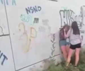 Groza w Nowym Dworze Mazowieckim. Córka strażnika pobiła koleżankę