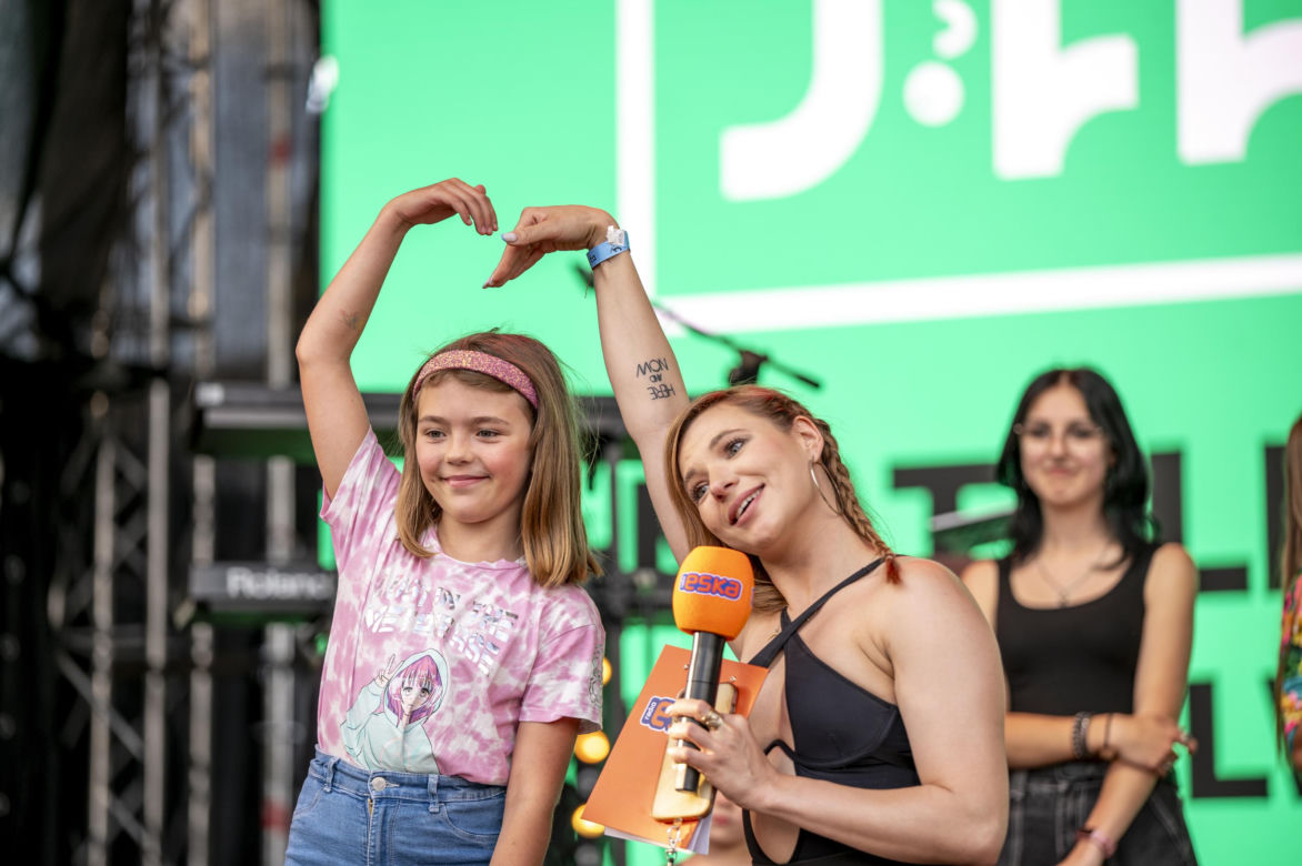 Zespół Nadmiar na scenie Sosnowiec Fun Festival