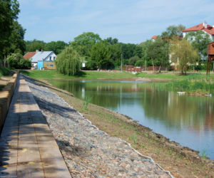 Białystok. Staw przy ul. Mickiewicza ODNOWIONY. Renowacja kosztowała ponad 1,8 mln zł