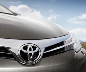 Toyota Corolla lifting 2016