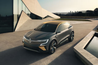 Francuzi odsłonili karty! Czy Renault Megane eVision zdominuje segment elektrycznych kompaktów? - WIDEO