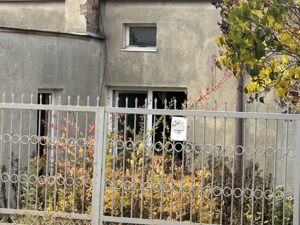 Potworny pożar domu w Nowym Dworze Mazowieckim. Strażacy odkryli dwa zwęglone ciała