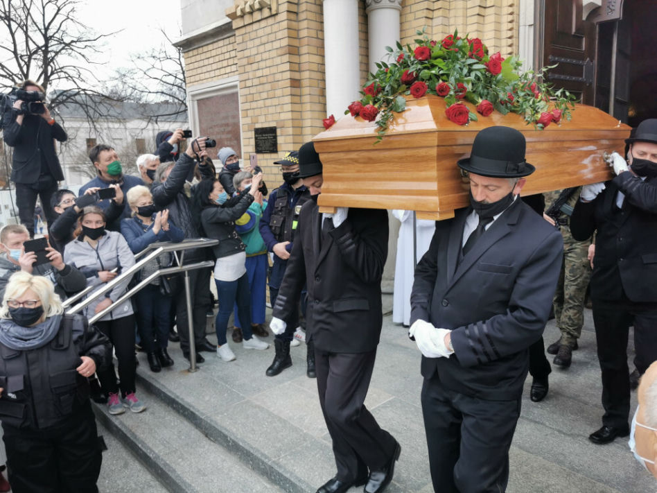 Pogrzeb Krzysztofa Krawczyka. Nabożeństwo żałobne w łódzkiej archikatedrze
