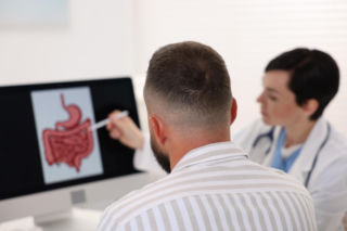 Przełomowe odkrycie: Jak mikroby w naszych jelitach sterują kondycją serca