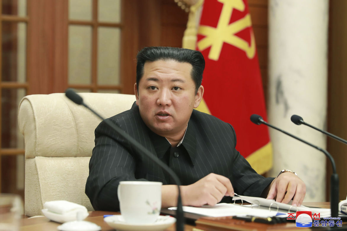 Kim Dzong Un schudł o POŁOWĘ! Zrezygnował tylko z trzech rzeczy