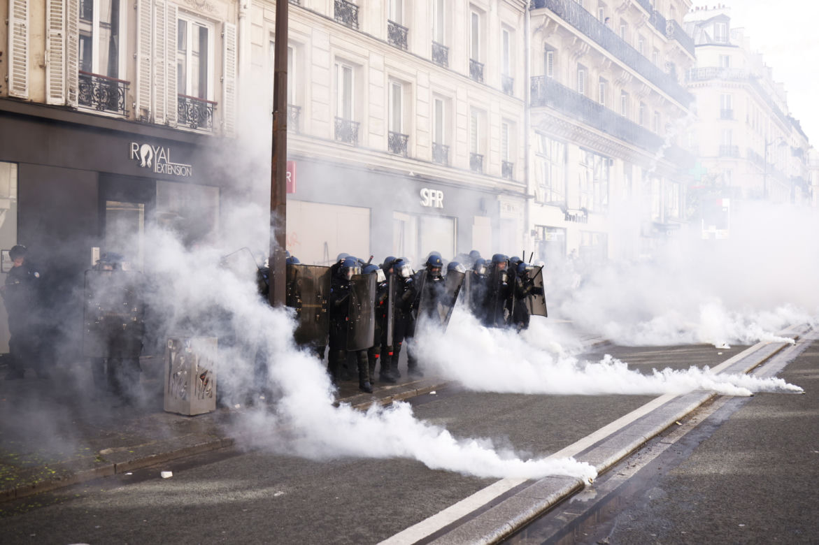 Protesty we Francji. Kilkunastu policjantów rannych