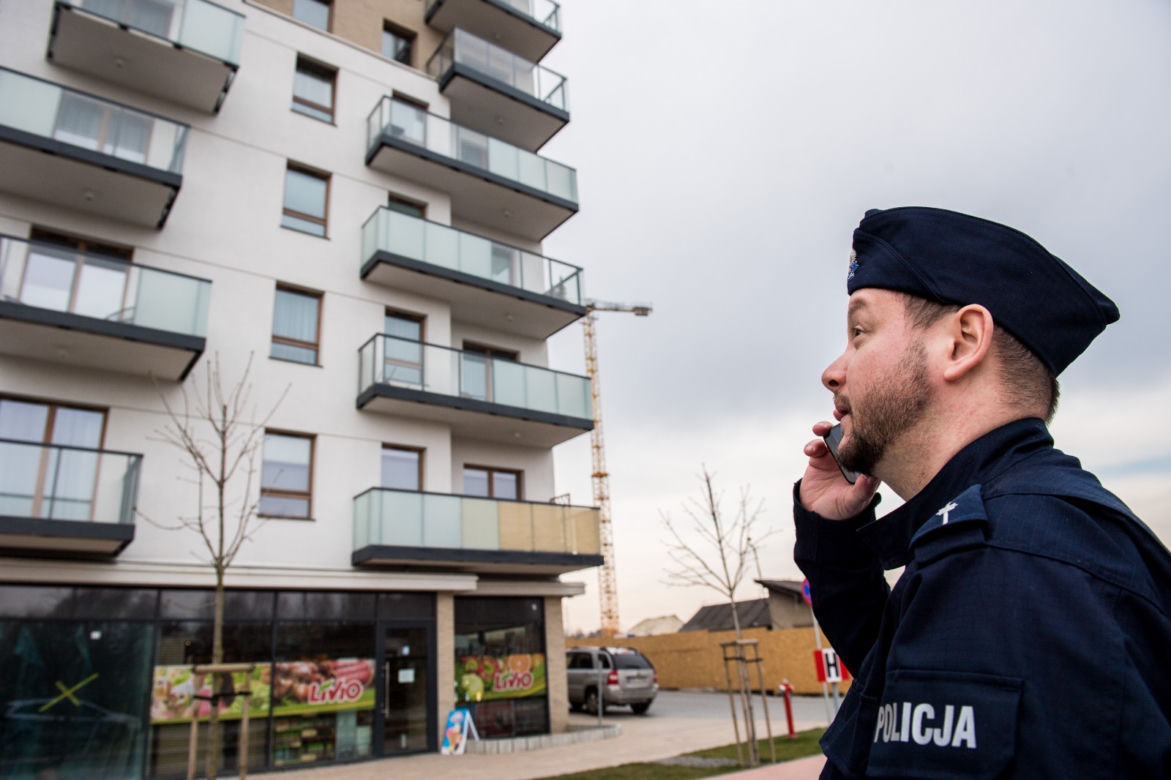 Koronawirus w Trójmieście. Tak policjanci sprawdzają czy przestrzegasz kwarantanny