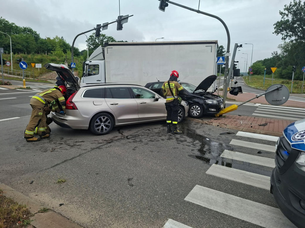 Wypadek na skrzyżowaniu w Starachowicach