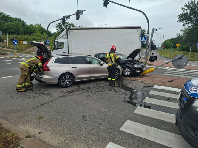Wypadek na skrzyżowaniu w Starachowicach