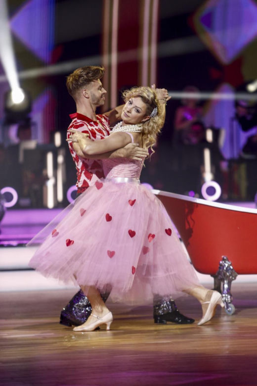Magda Narożna jako Madonna