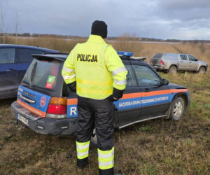 Dramat na jeziorze. Zaginął wędkarz, odnaleziono pustą łódkę