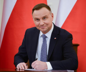 PiS szykuje stan wyjątkowy?