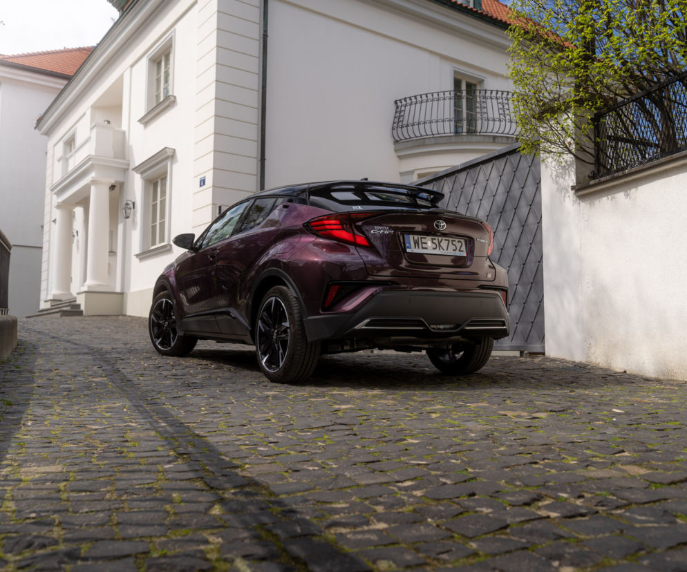 Toyota C-HR GR Sport 2.0 Hybrid Dynamic Force 184 KM e-CVT