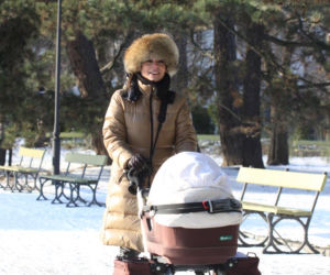 Anna Mucha sama zajmuje się córeczką