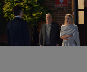 Pierwsza miłość. Emilka (Anna Ilczuk), Bartek (Rafał Kwietniewski), proboszcz (Włodzimierz Matuszak)