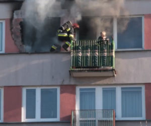 ratowanie staruszki pożar Słupno