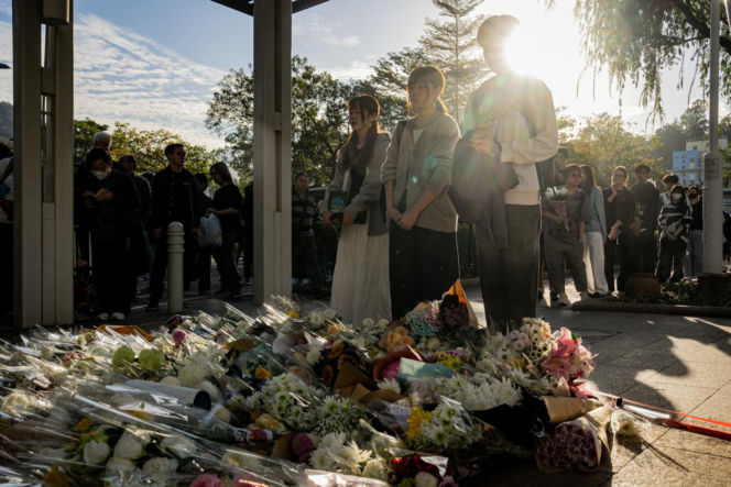 Hongkong pogrążony w żałobie po tragicznym pożarze wieżowców. Liczba ofiar wzrosła do 146