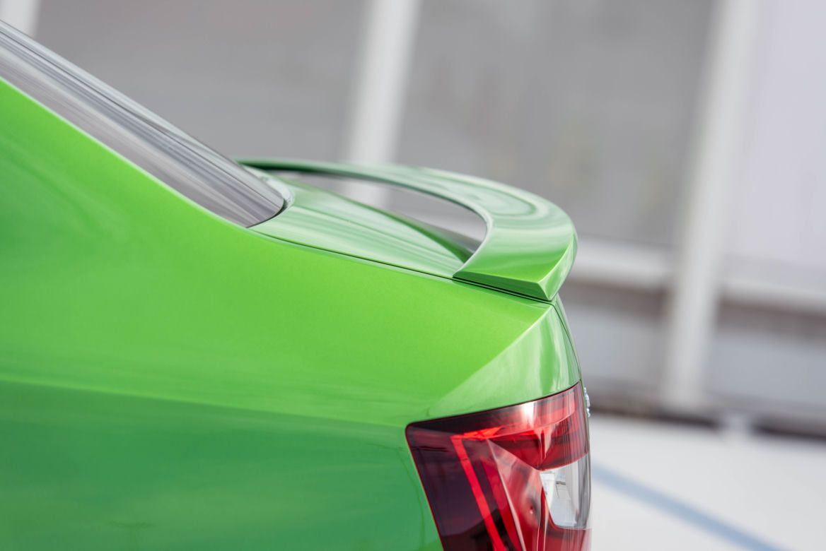Skoda Octavia RS Challenge vs Peugeot 308 GTi