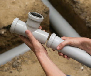 Koszt instalacji wodnej w domu 2026: Ile zapłacisz za wod-kan z materiałem?