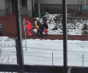 Martwa kobieta w mieszkaniu, jej mąż wyskoczył z balkonu na oczach policji! Horror w Kielcach