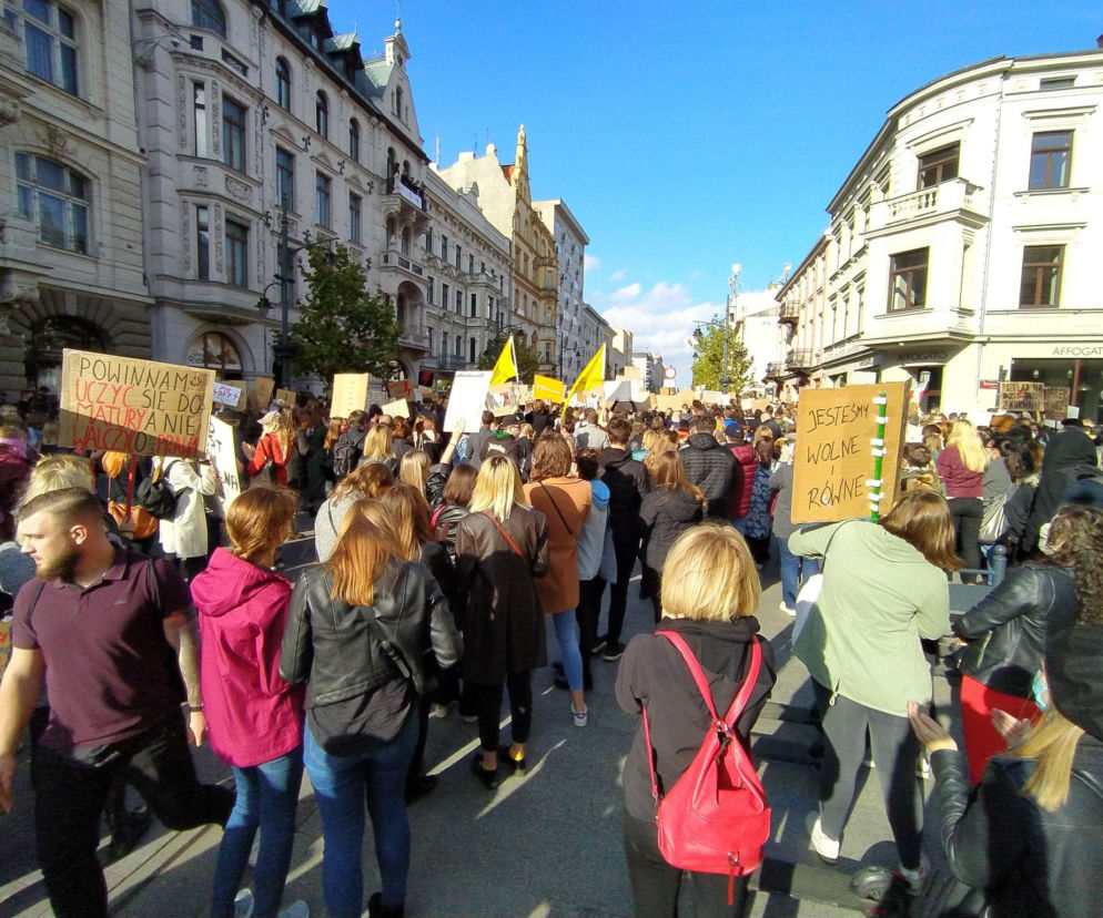 Strajk kobiet: Dziś (29.10.2020) w Łodzi protest stacjonarny!