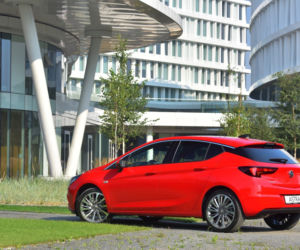 Opel Astra V